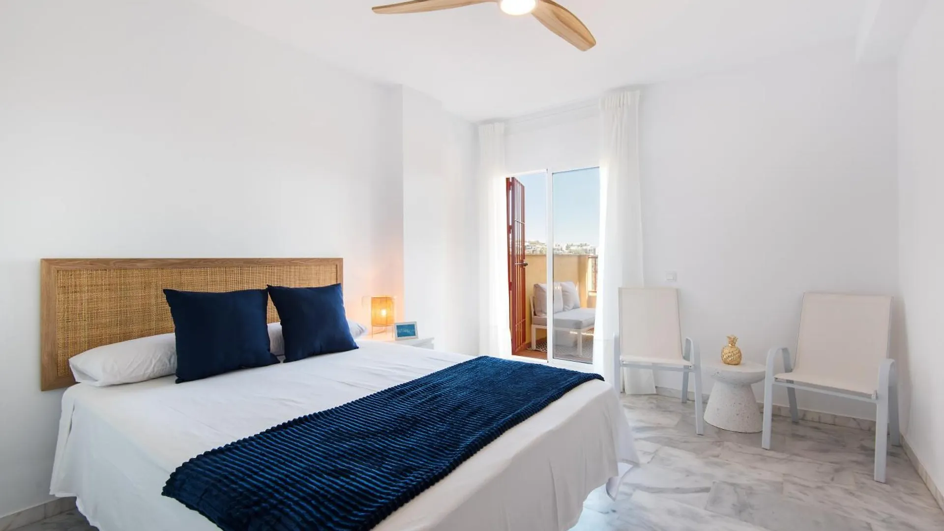 Rentandhomes Reserva De Marbella Lägenhet