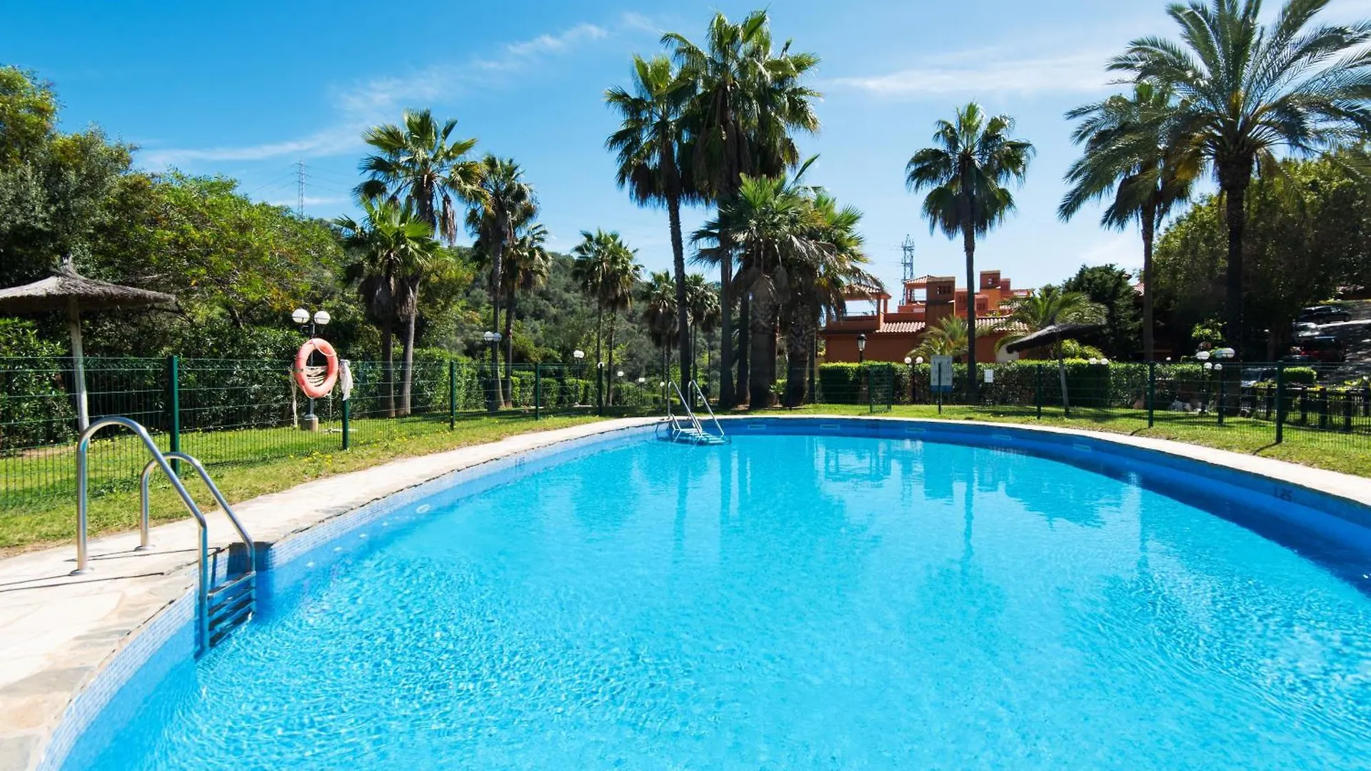 Rentandhomes Reserva De Marbella 0*,