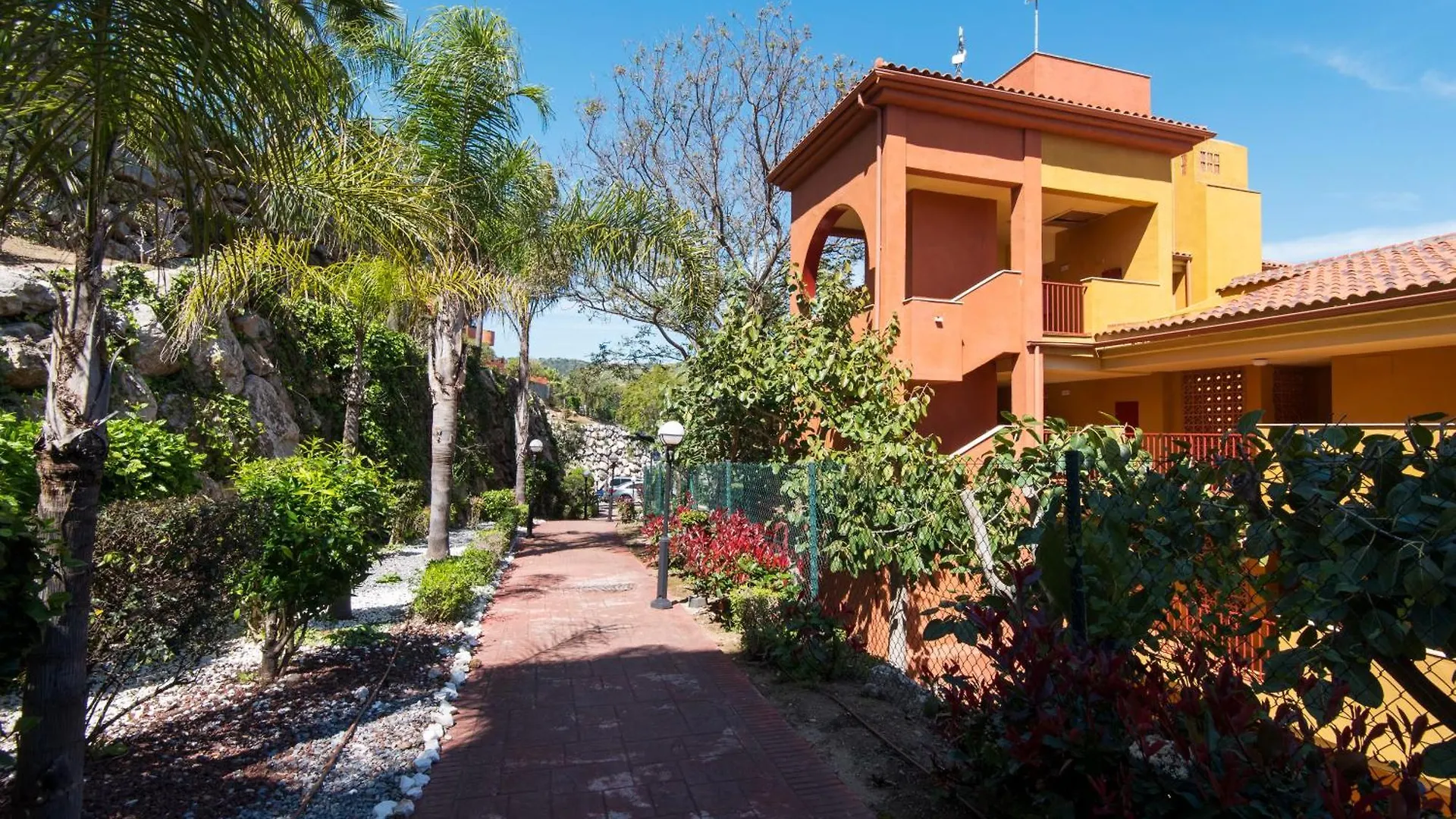 Rentandhomes Reserva De Marbella